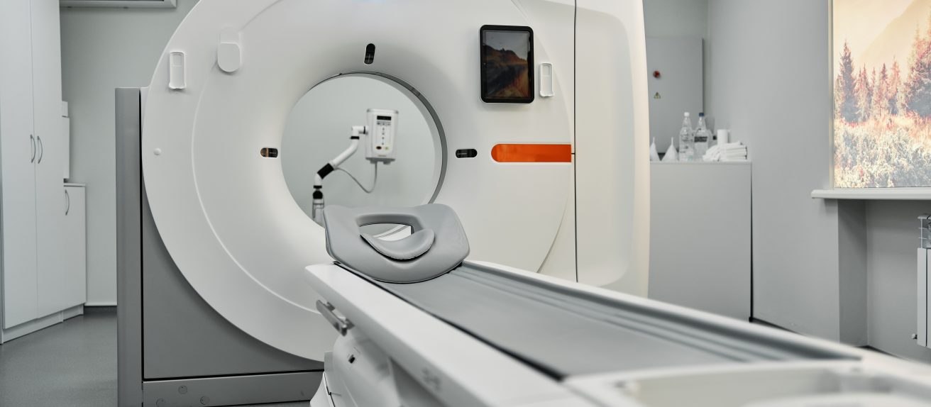 Appareil d’IRM utilisé pour réaliser une angio-IRM des vaisseaux sanguins