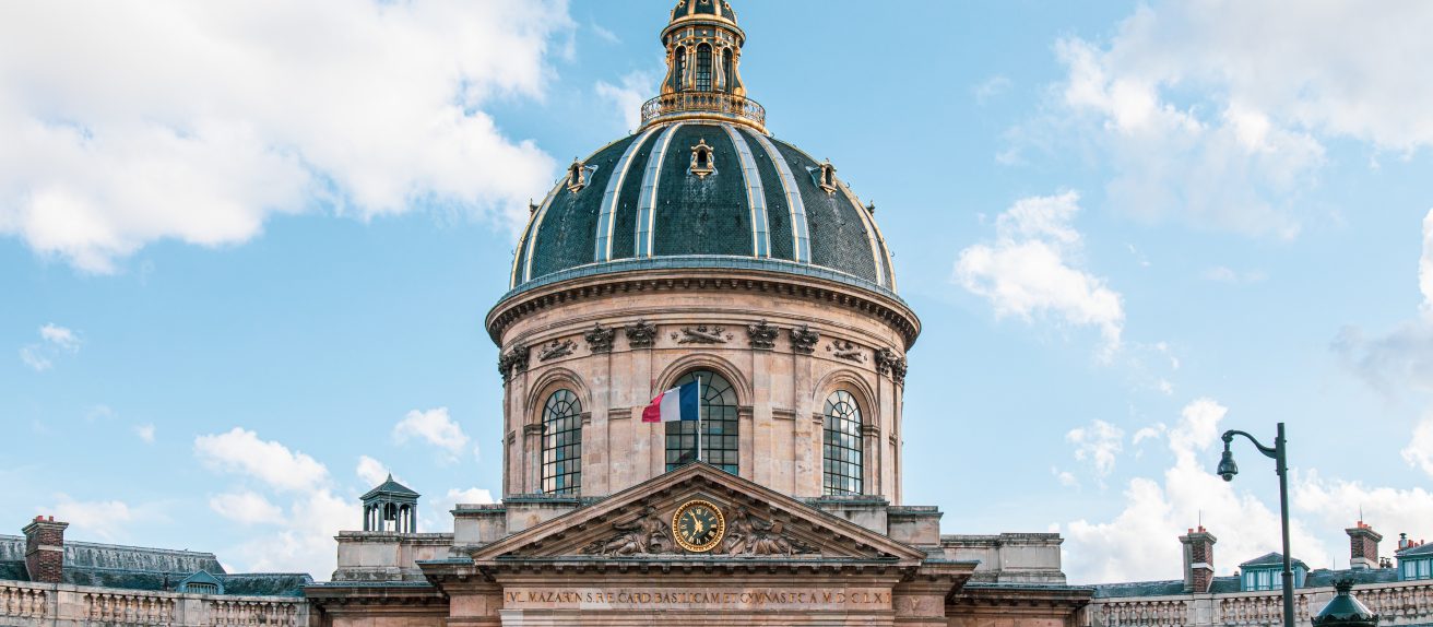 Photo de Institut de France à Paris, lieu emblématique du patrimoine culturel et scientifique