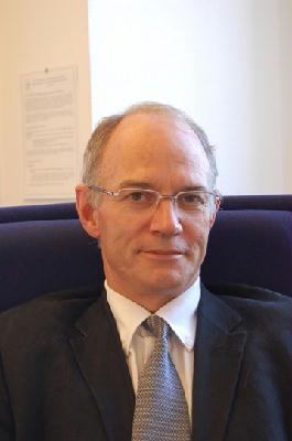 Photographie des membres du Conseil scientifique de la Fondation Recherche Cardio-Vasculaire réunis autour de leur mission de soutien à la recherche